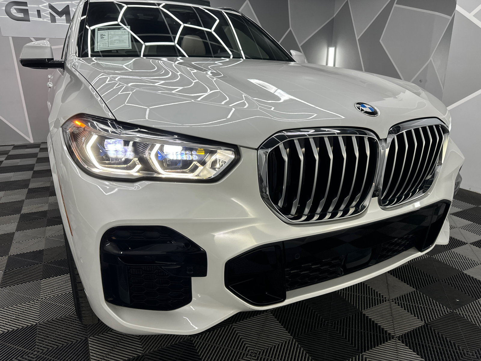 2022 BMW X5 sDrive40i Sport Utility 4D 14