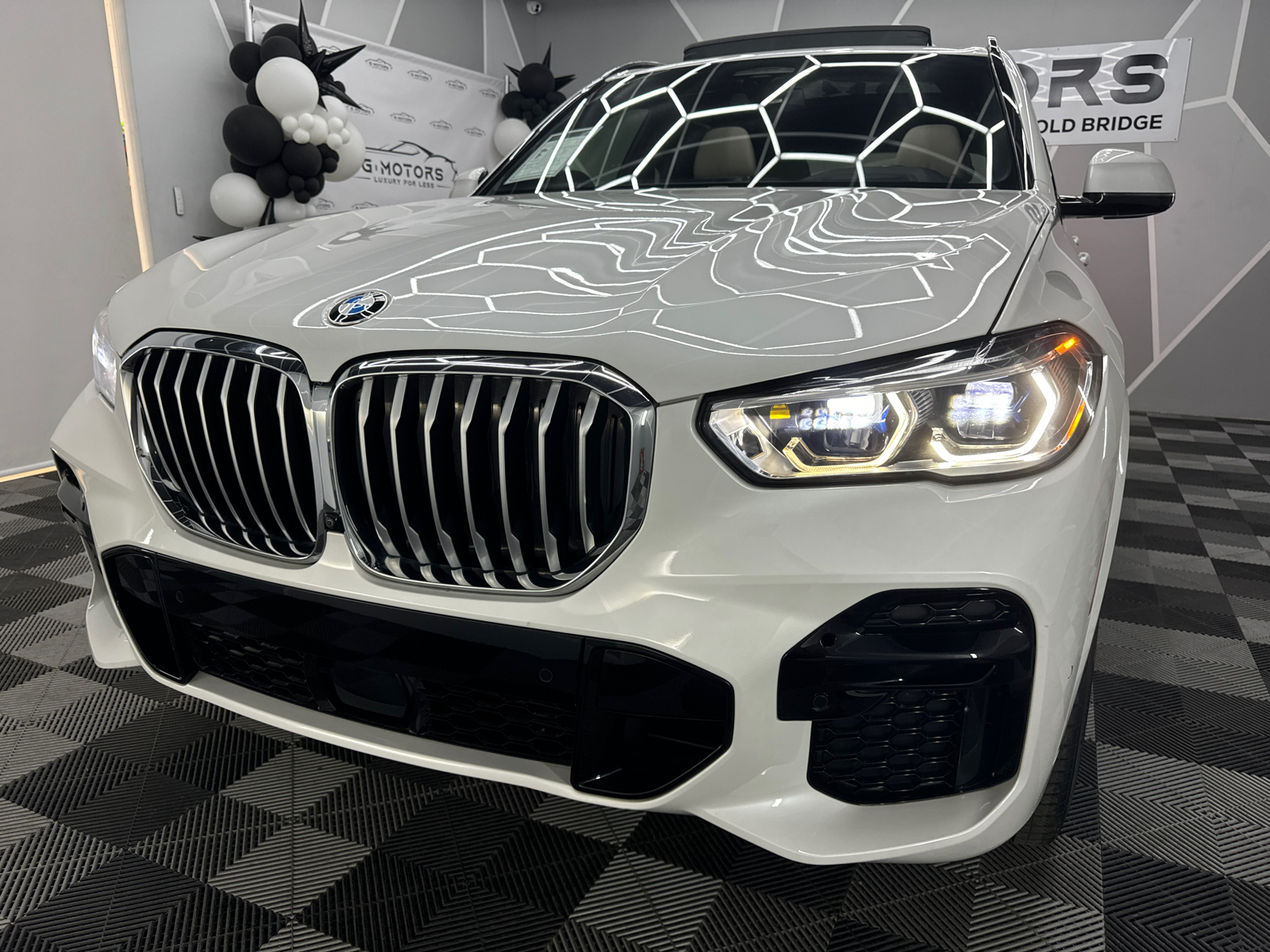 2022 BMW X5 sDrive40i Sport Utility 4D 16