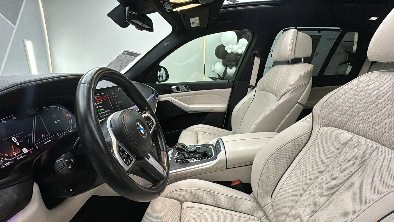 2022 BMW X5 sDrive40i Sport Utility 4D 38