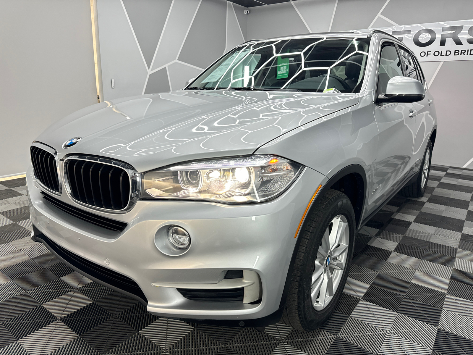 2015 BMW X5 xDrive35i Sport Utility 4D 17