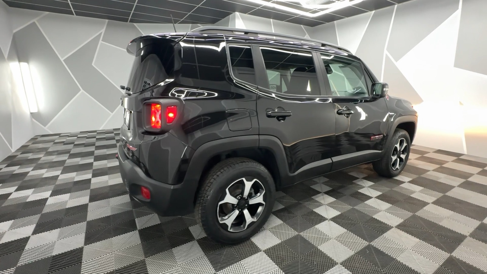 2020 Jeep Renegade Trailhawk Sport Utility 4D 11