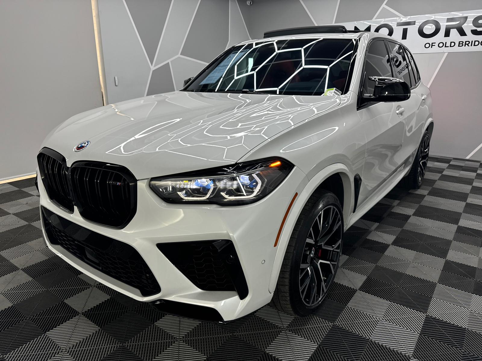 2023 BMW X5 M Sport Utility 4D 1