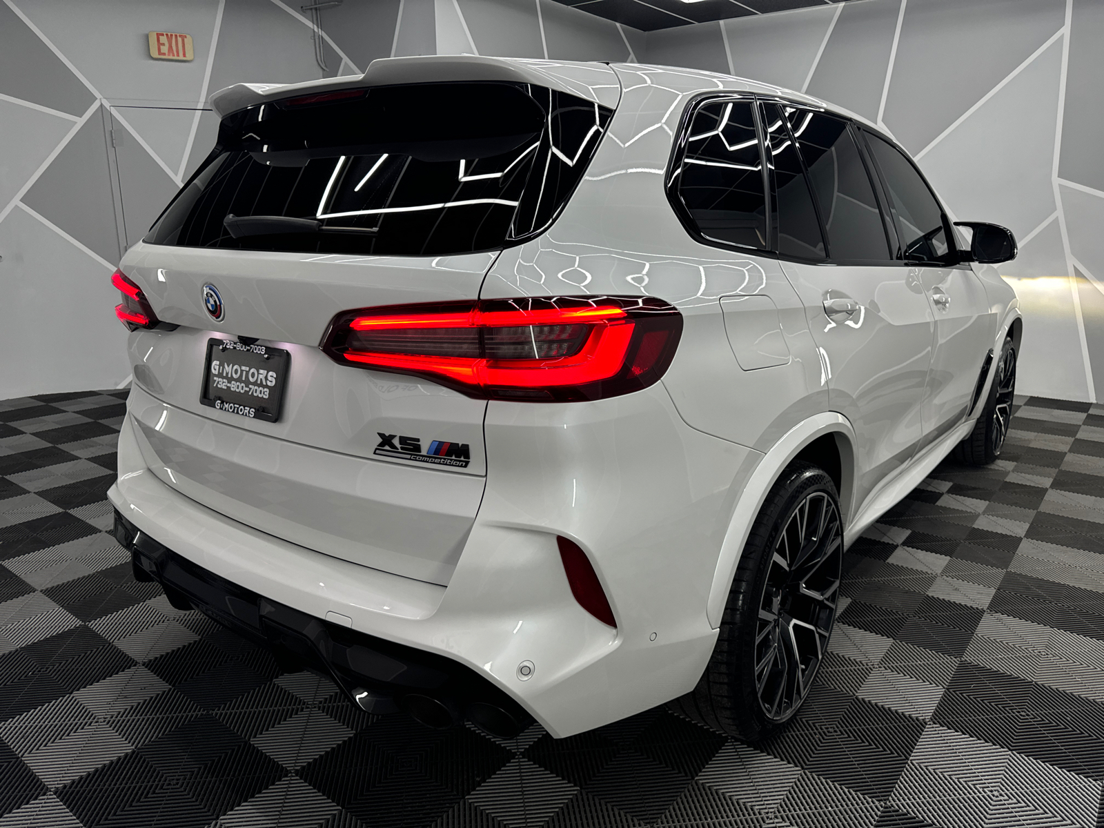 2023 BMW X5 M Sport Utility 4D 7