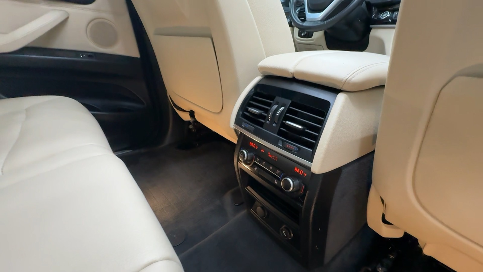 2016 BMW X5 xDrive35i Sport Utility 4D 33