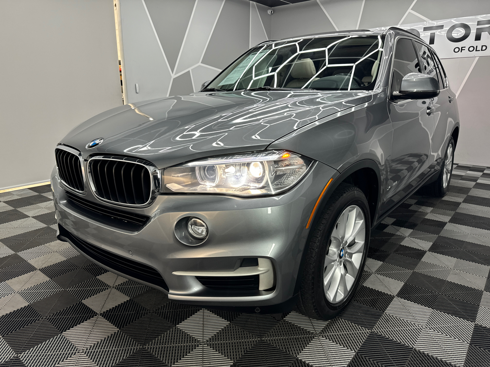 2016 BMW X5  1