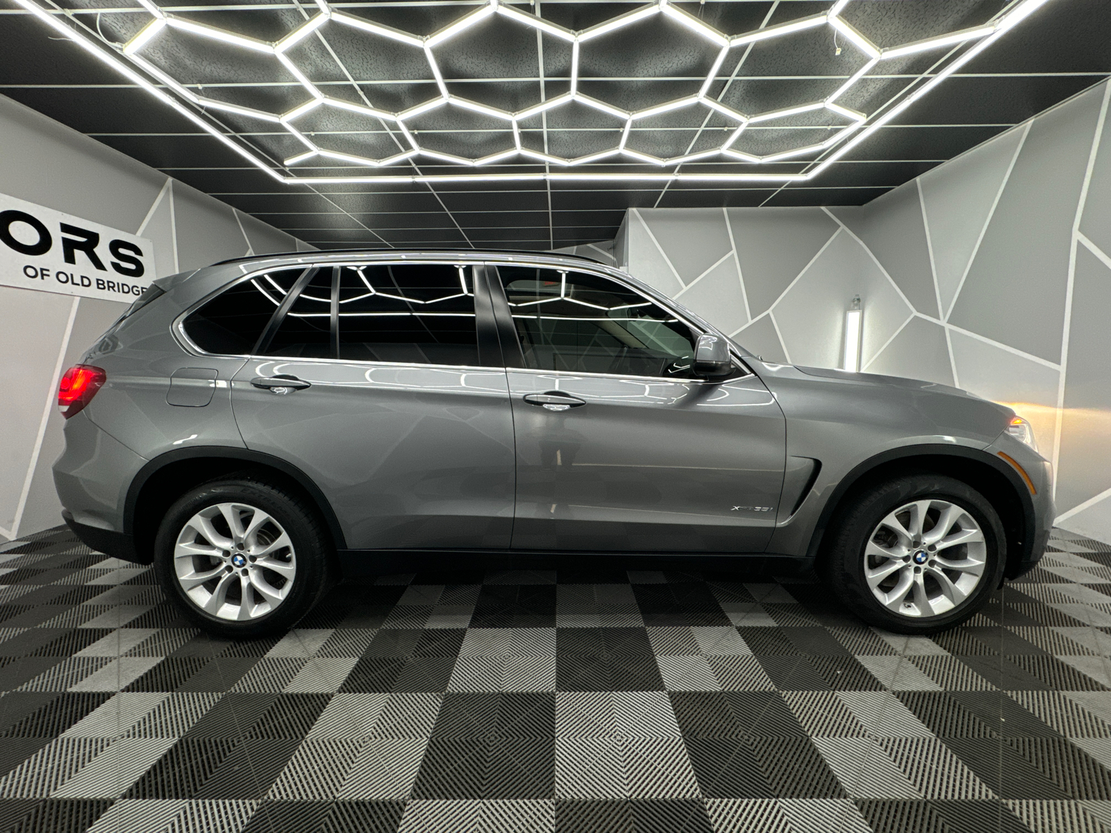 2016 BMW X5  11