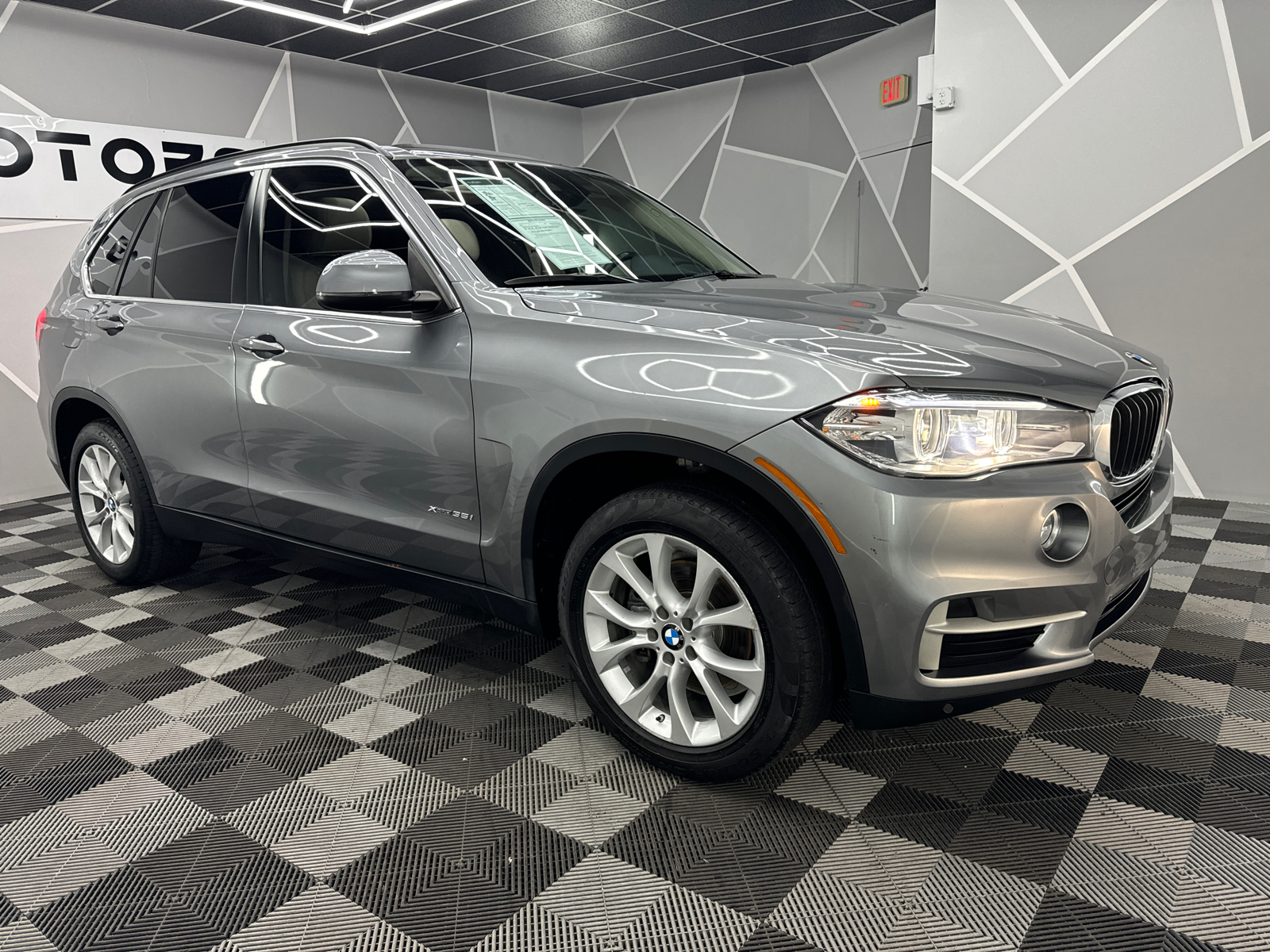 2016 BMW X5  12