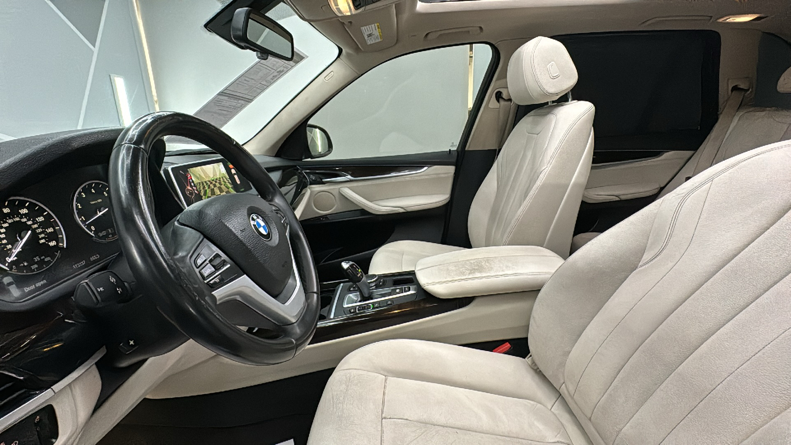 2016 BMW X5  37