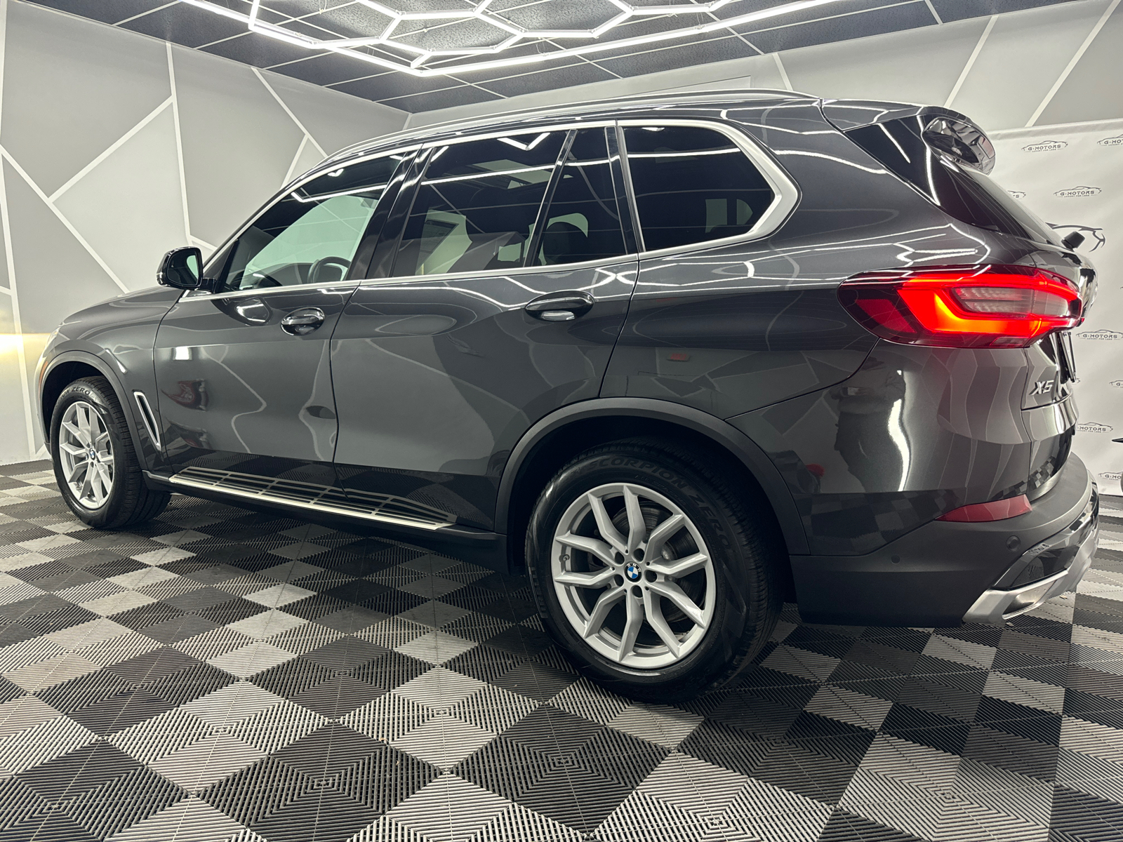 2023 BMW X5  4