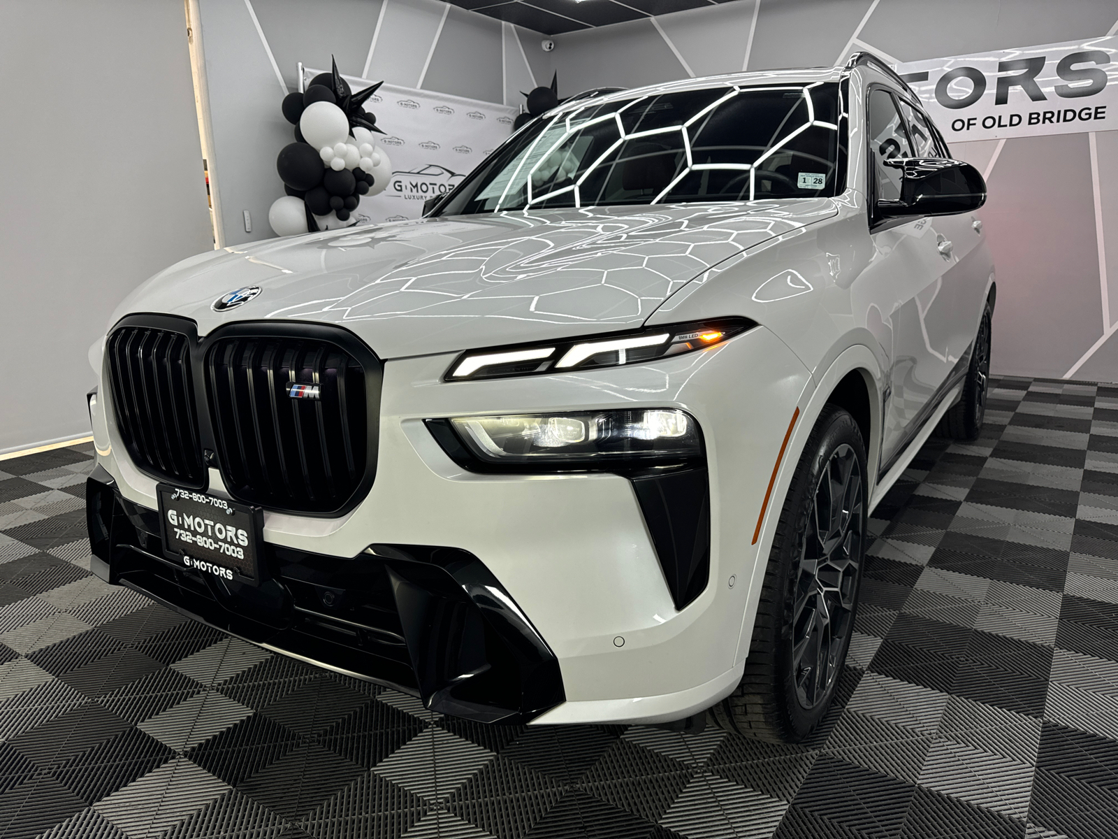 2023 BMW X7 M60i Sport Utility 4D 1