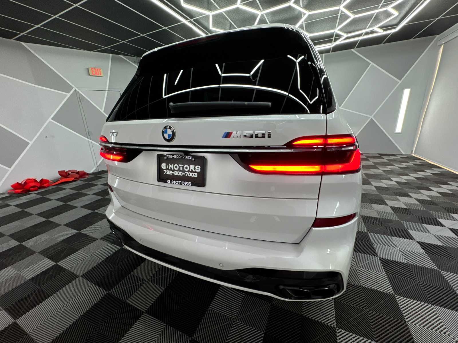 2023 BMW X7 M60i Sport Utility 4D 8