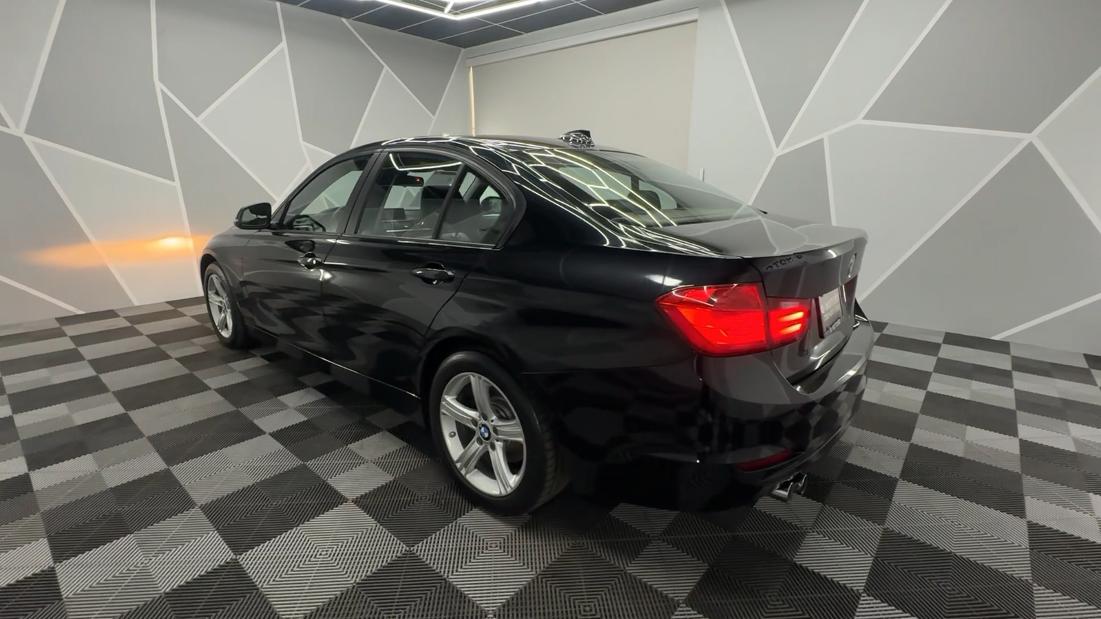 2015 BMW 3 Series 328i xDrive Sedan 4D 5