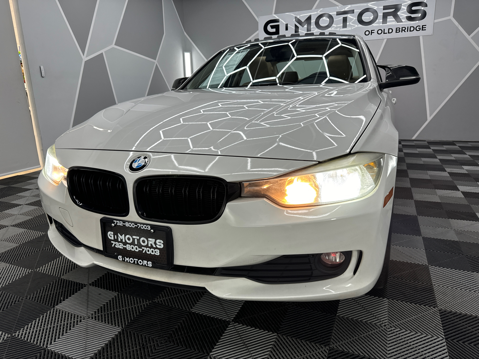 2014 BMW 3 Series 320i xDrive Sedan 4D 16