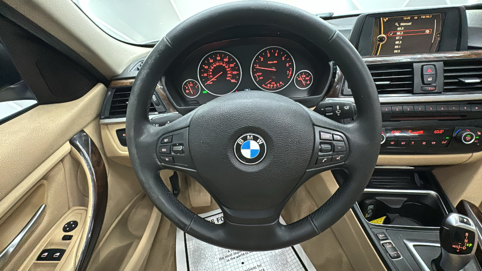 2014 BMW 3 Series 320i xDrive Sedan 4D 40