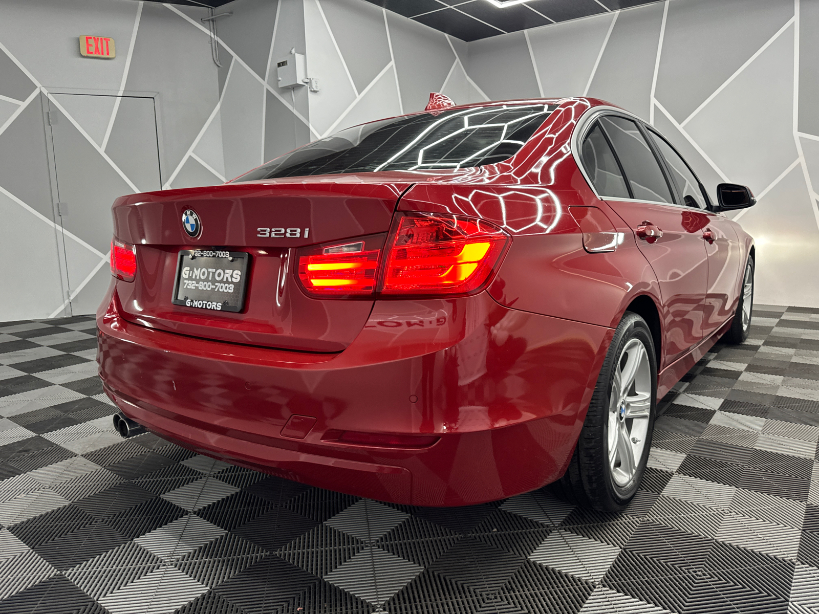 2015 BMW 3 Series 328i Sedan 4D 9