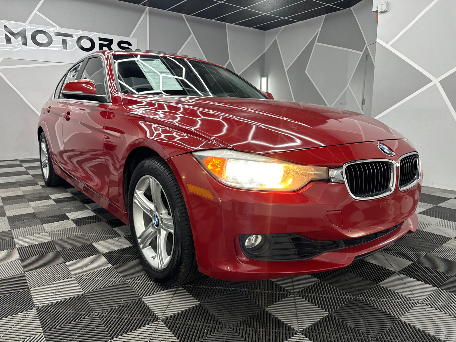 2015 BMW 3 Series 328i Sedan 4D 13