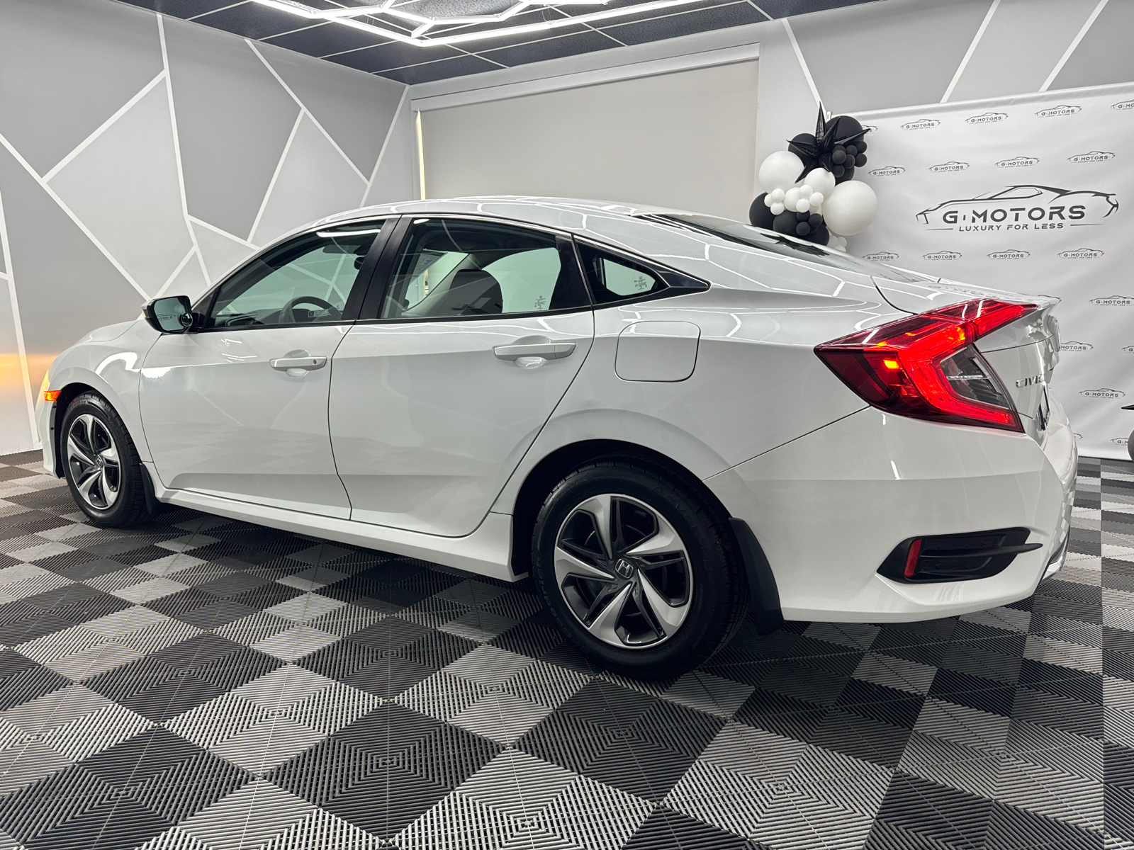 2019 Honda Civic LX Sedan 4D 4