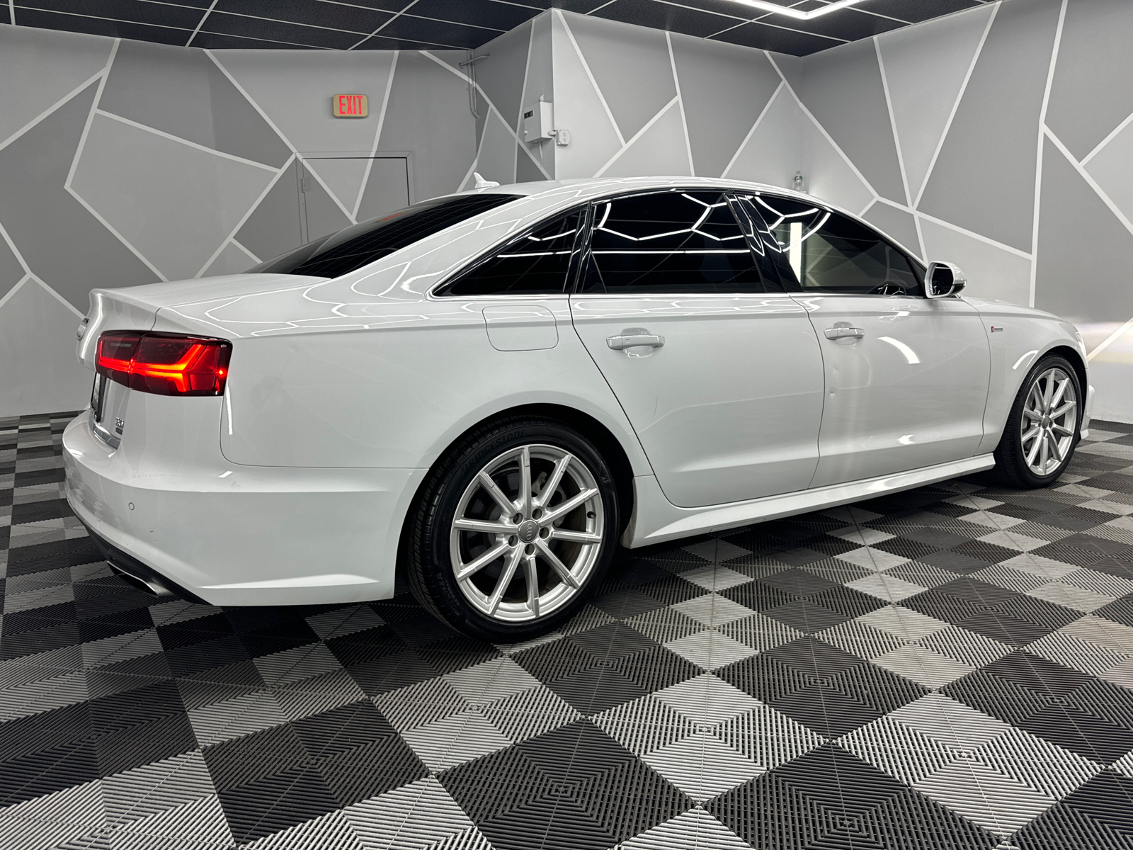 2018 Audi A6 3.0T Premium Plus Sedan 4D 10