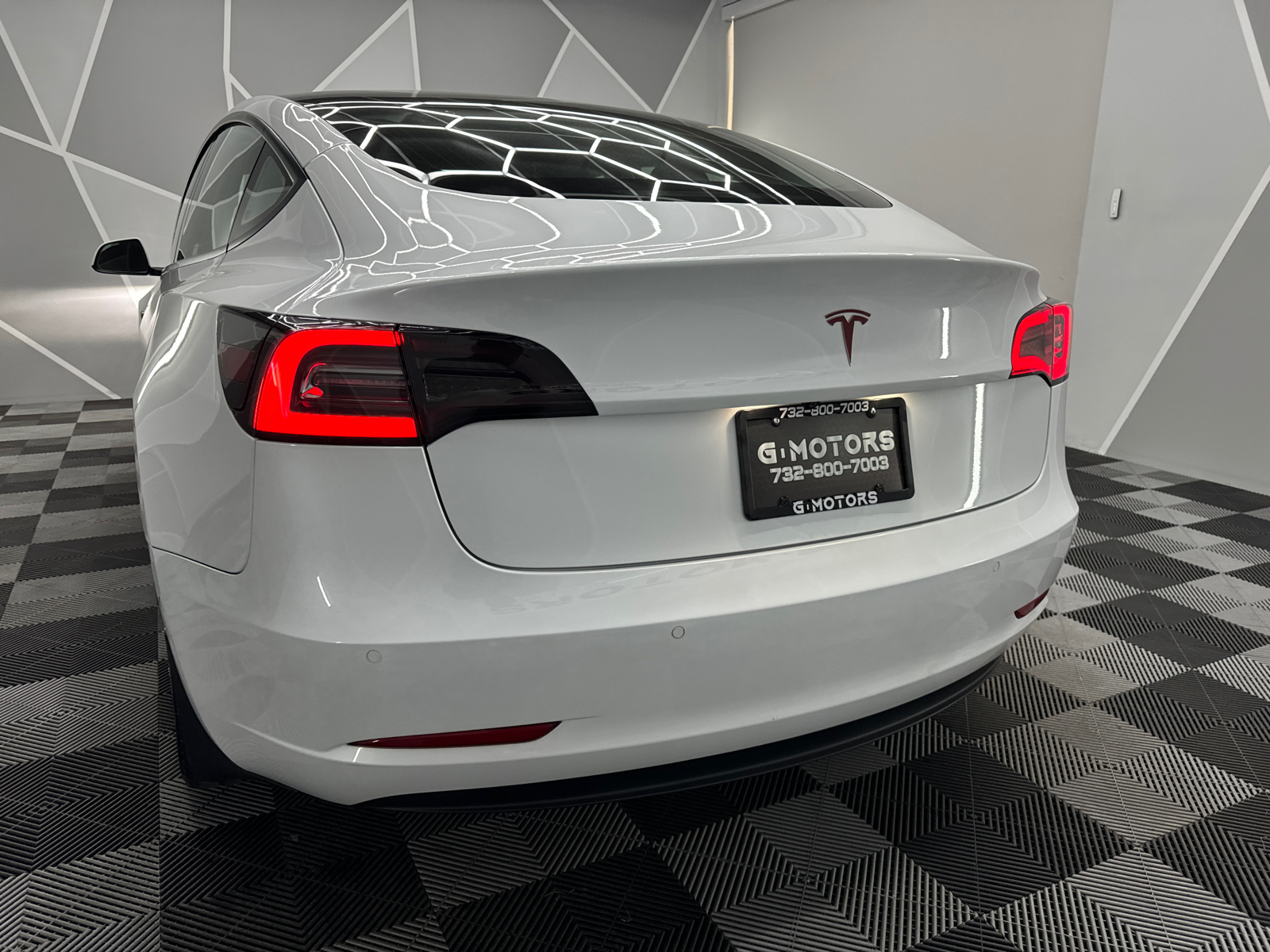 2018 Tesla Model 3 Long Range Sedan 4D 6