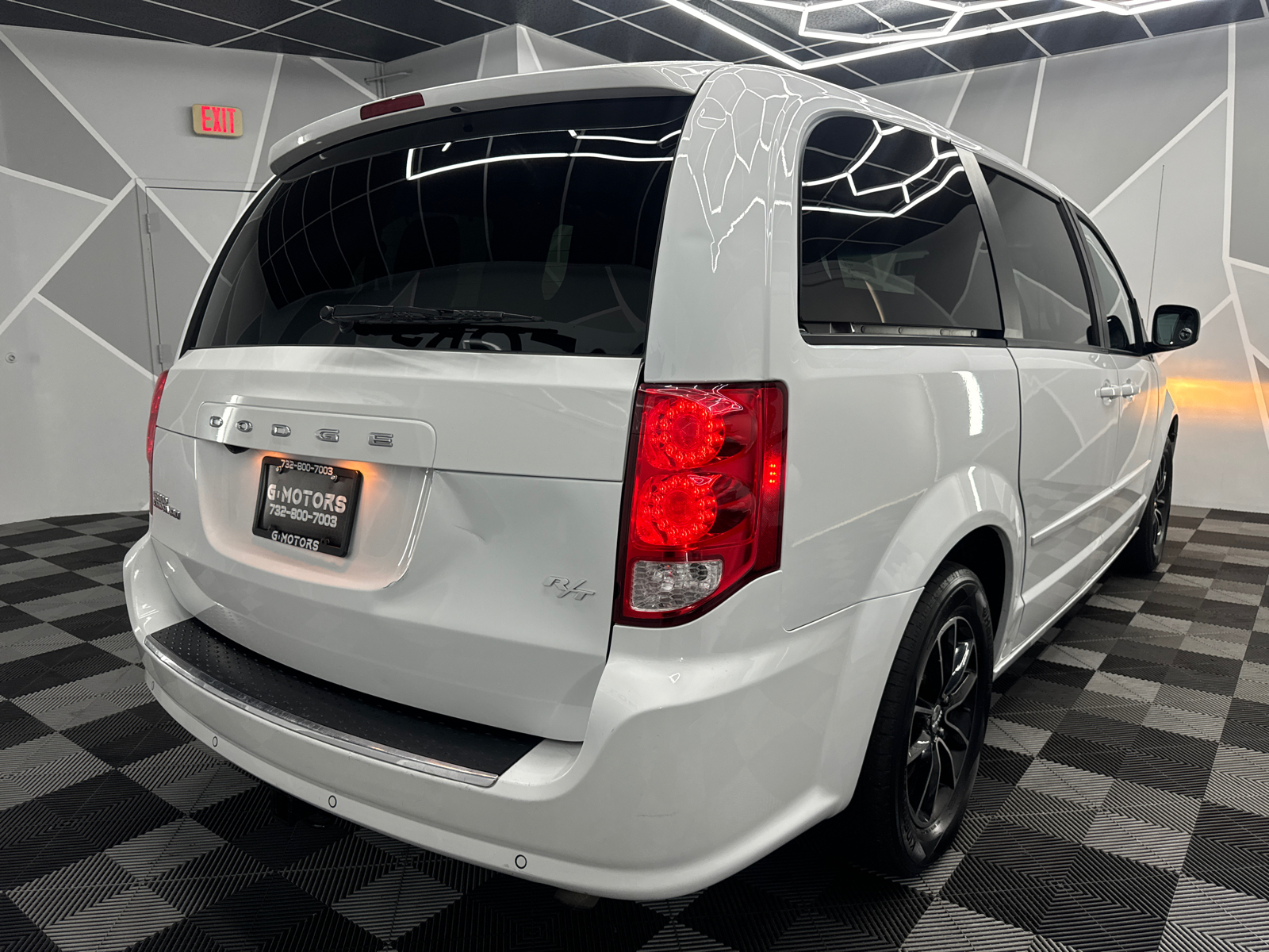 2016 Dodge Grand Caravan Passenger R/T Minivan 4D 9