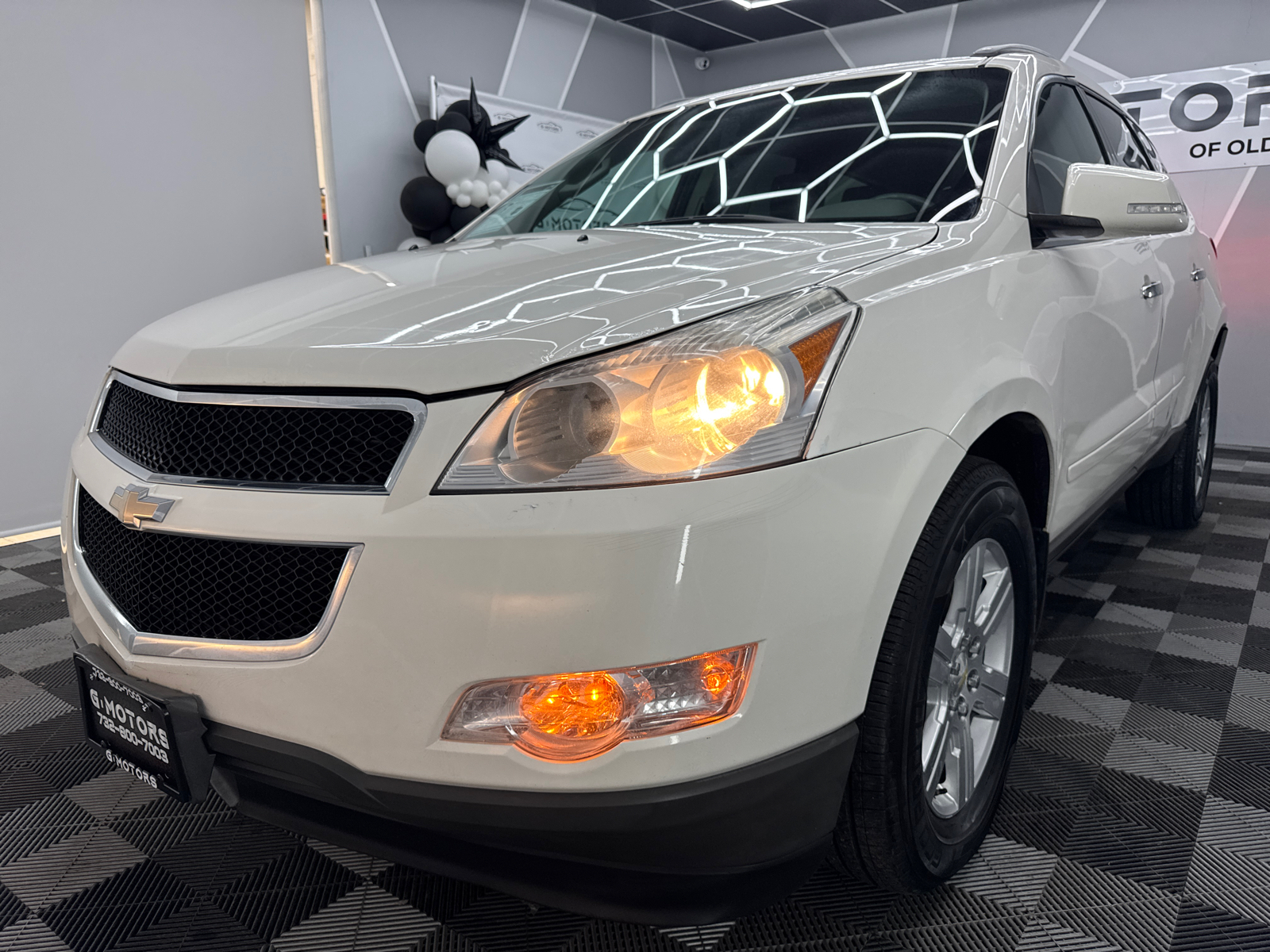 2012 Chevrolet Traverse LT Sport Utility 4D 1