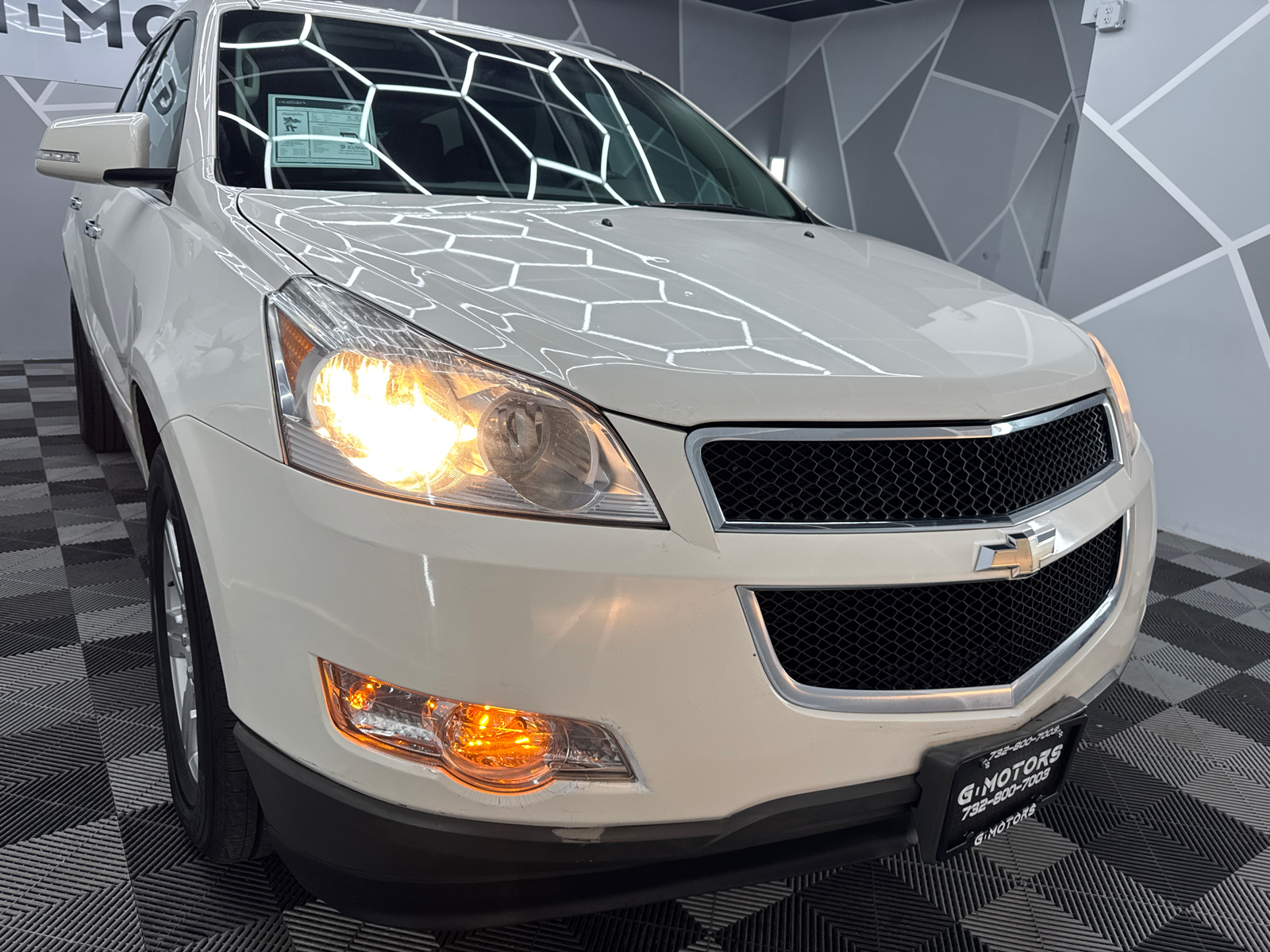 2012 Chevrolet Traverse LT Sport Utility 4D 14