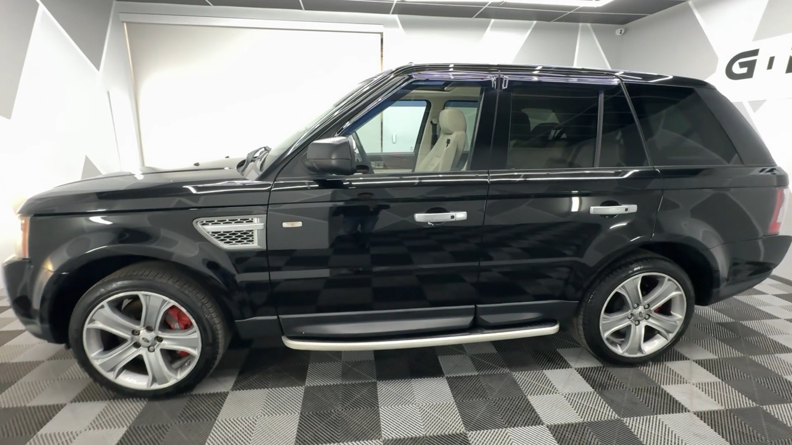 2011 Land Rover Range Rover Sport Supercharged Sport Utility 4D 5