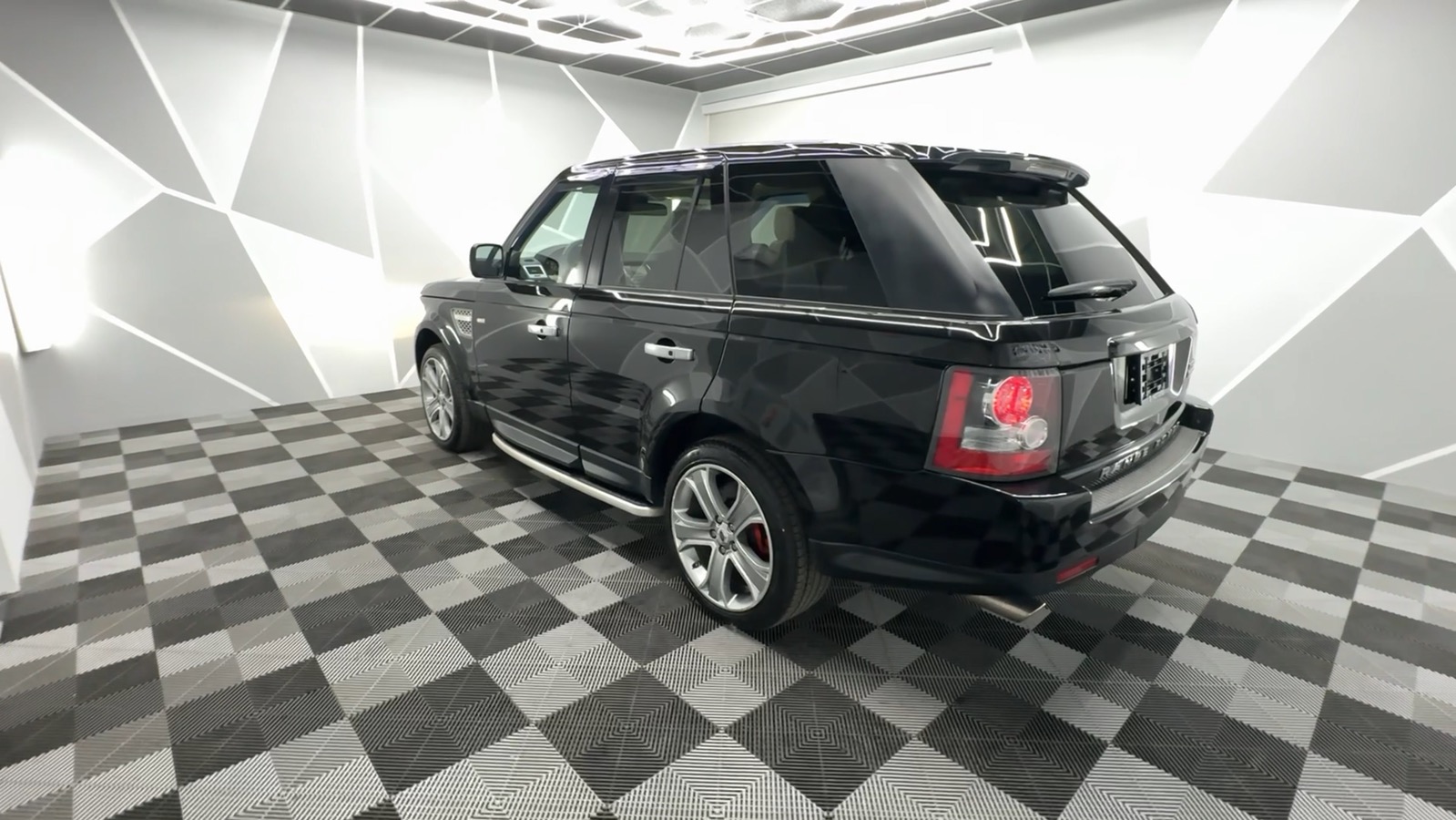 2011 Land Rover Range Rover Sport Supercharged Sport Utility 4D 9