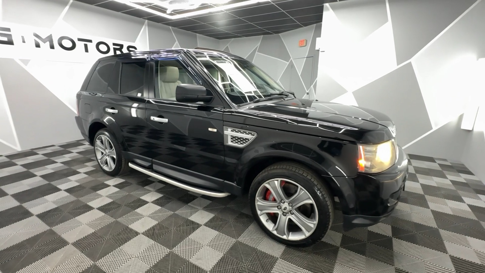 2011 Land Rover Range Rover Sport Supercharged Sport Utility 4D 18