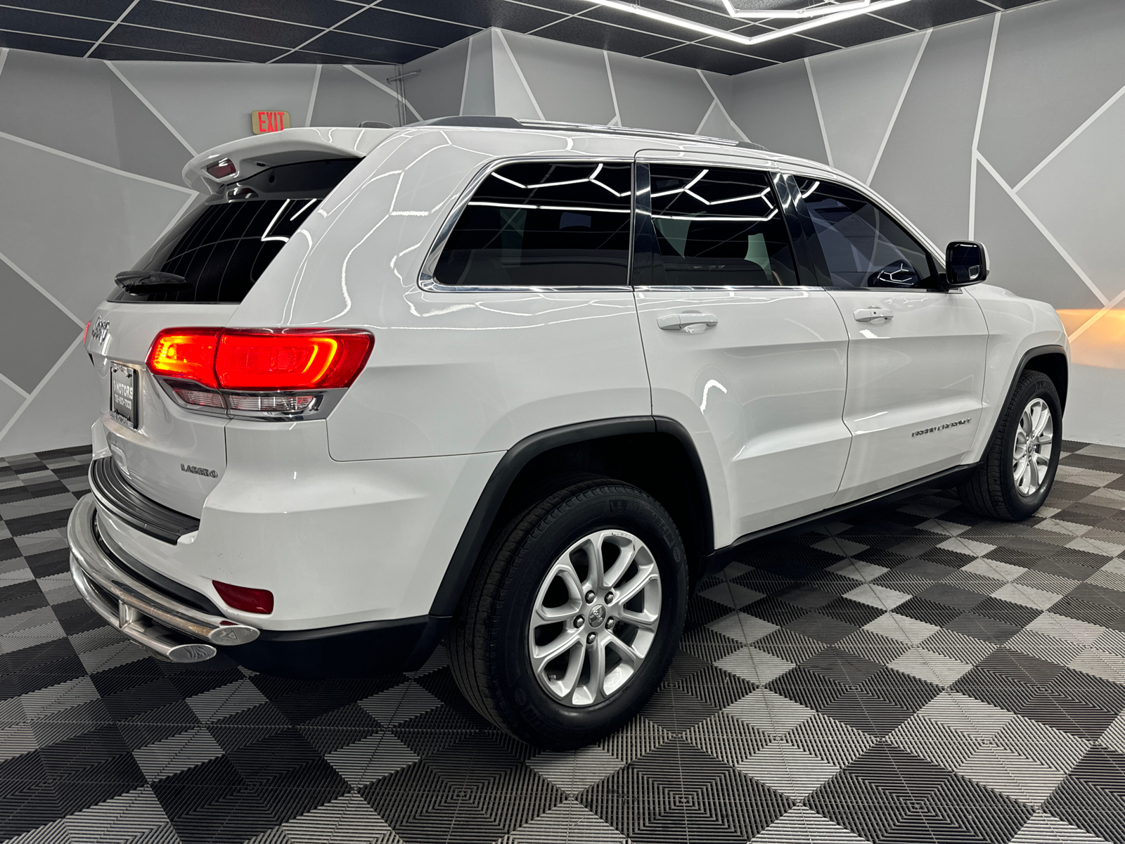 2014 Jeep Grand Cherokee Laredo Sport Utility 4D 10