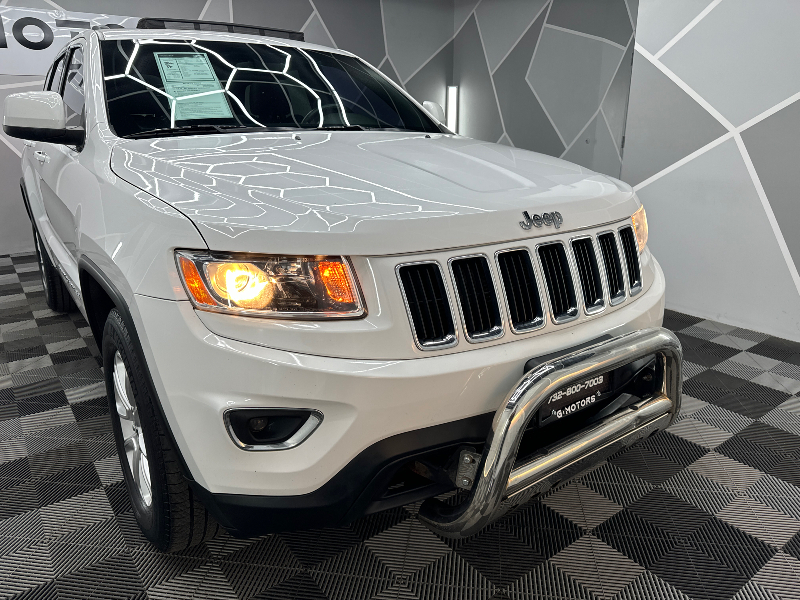 2014 Jeep Grand Cherokee Laredo Sport Utility 4D 14