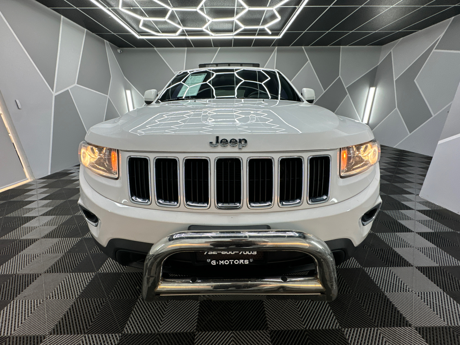 2014 Jeep Grand Cherokee Laredo Sport Utility 4D 15