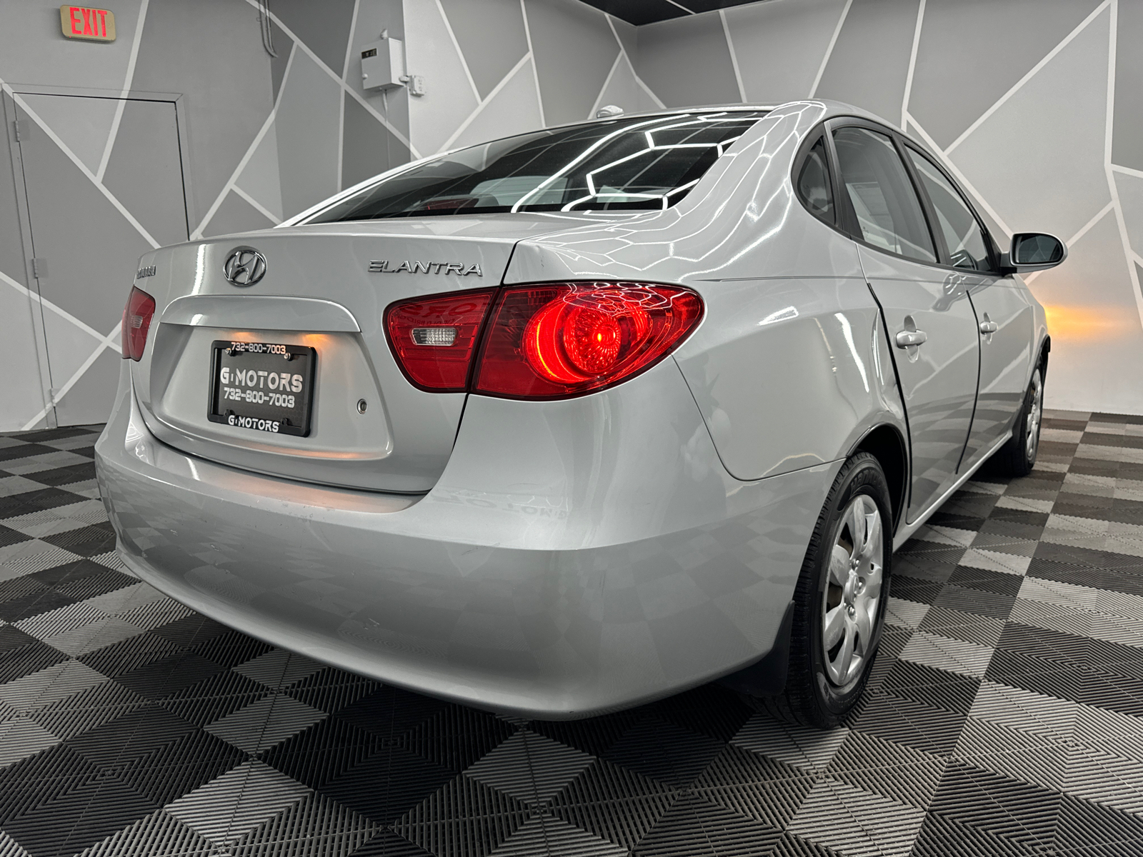 2008 Hyundai Elantra GLS Sedan 4D 9