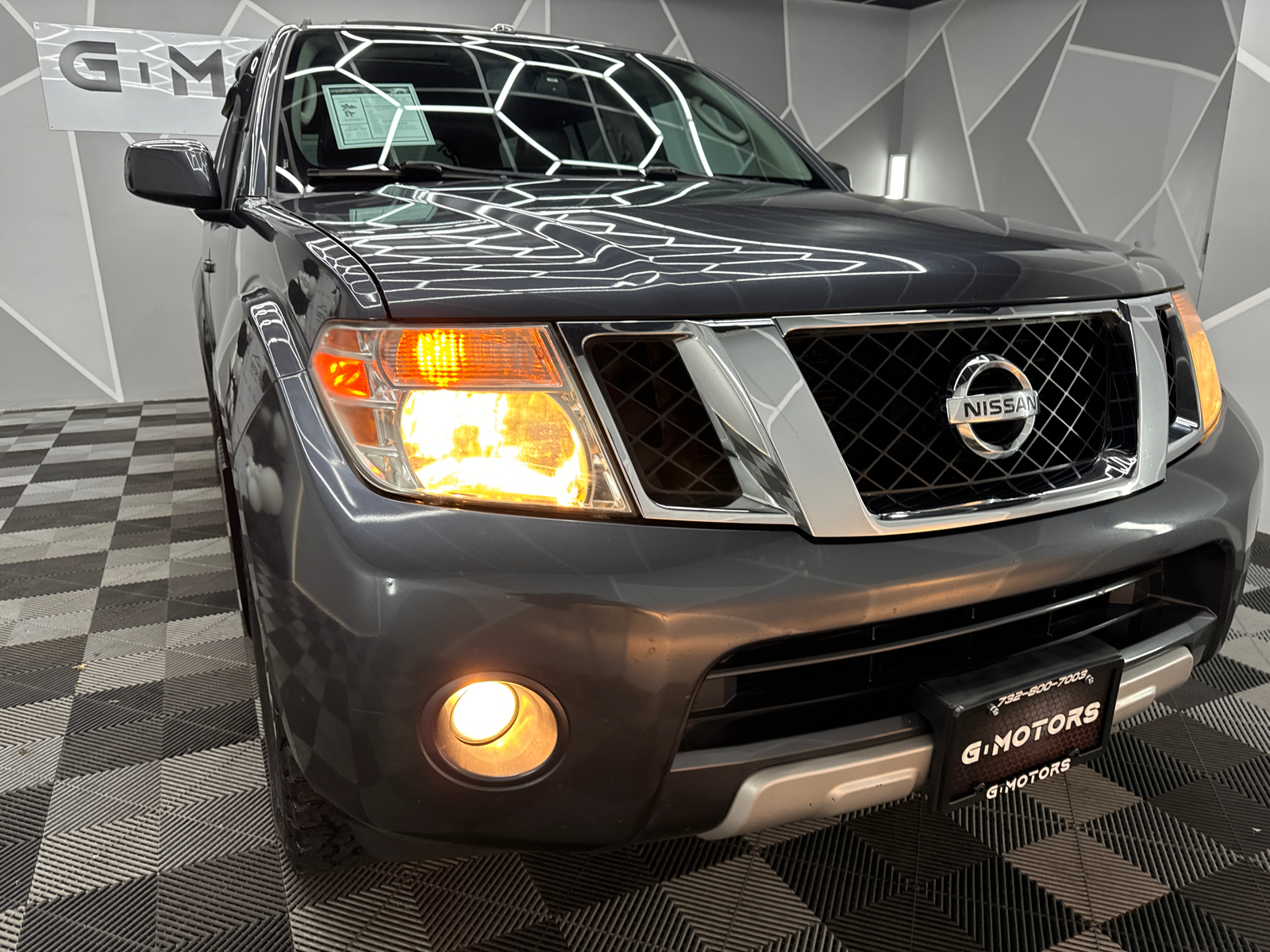 2011 Nissan Pathfinder S Sport Utility 4D 14