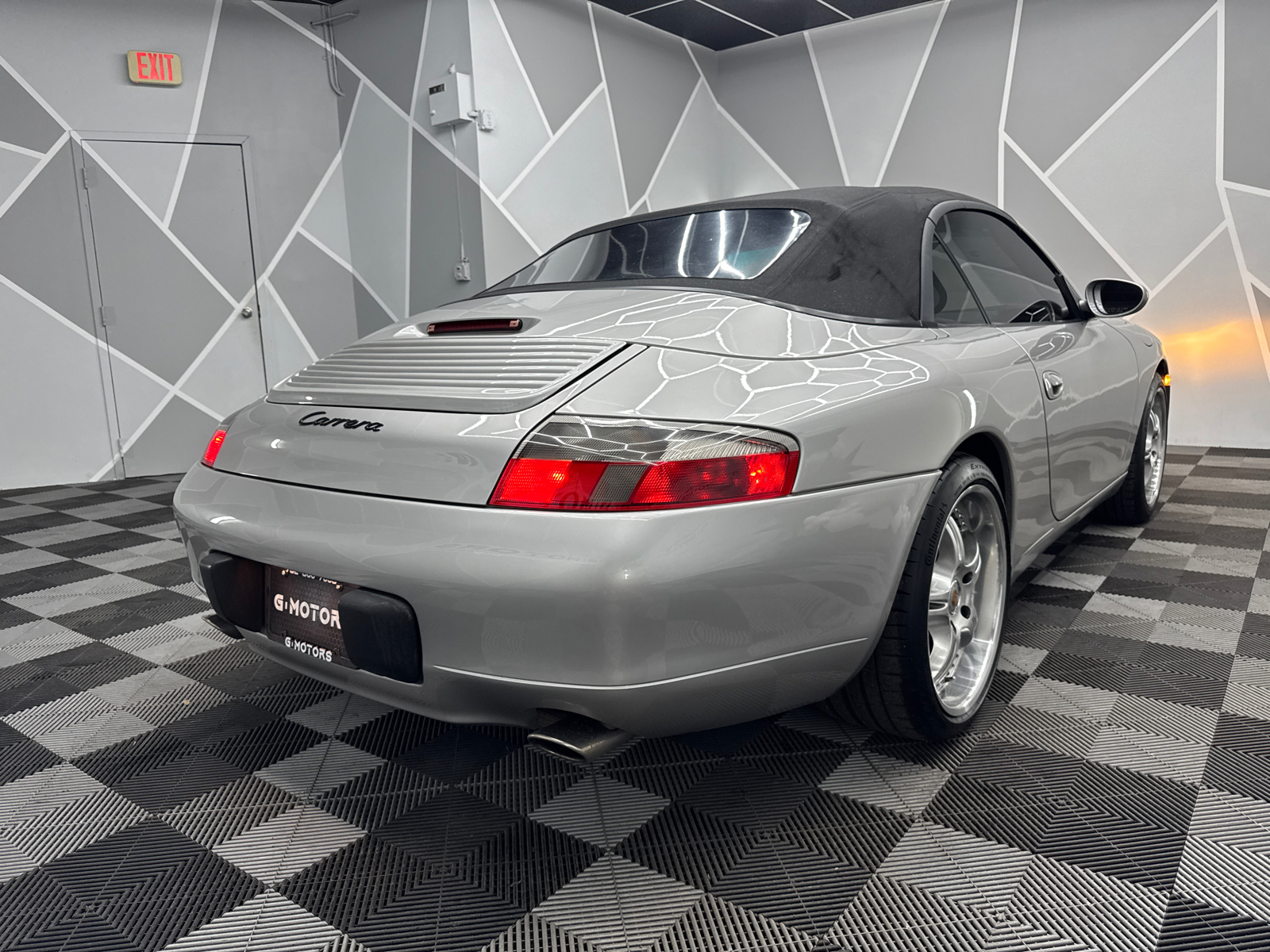 2000 Porsche 911 Carrera Cabriolet 2D 5