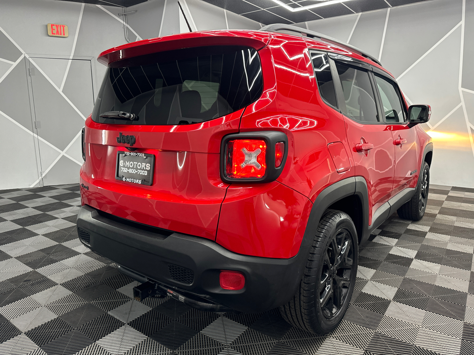 2017 Jeep Renegade Latitude Sport Utility 4D 9