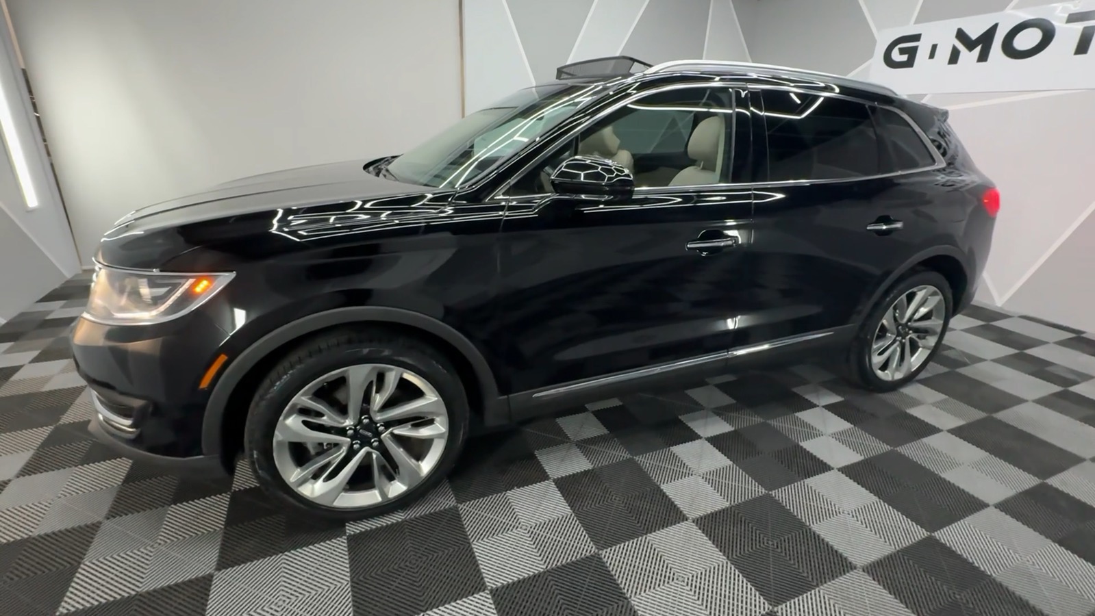 2016 Lincoln MKX Reserve Sport Utility 4D 3