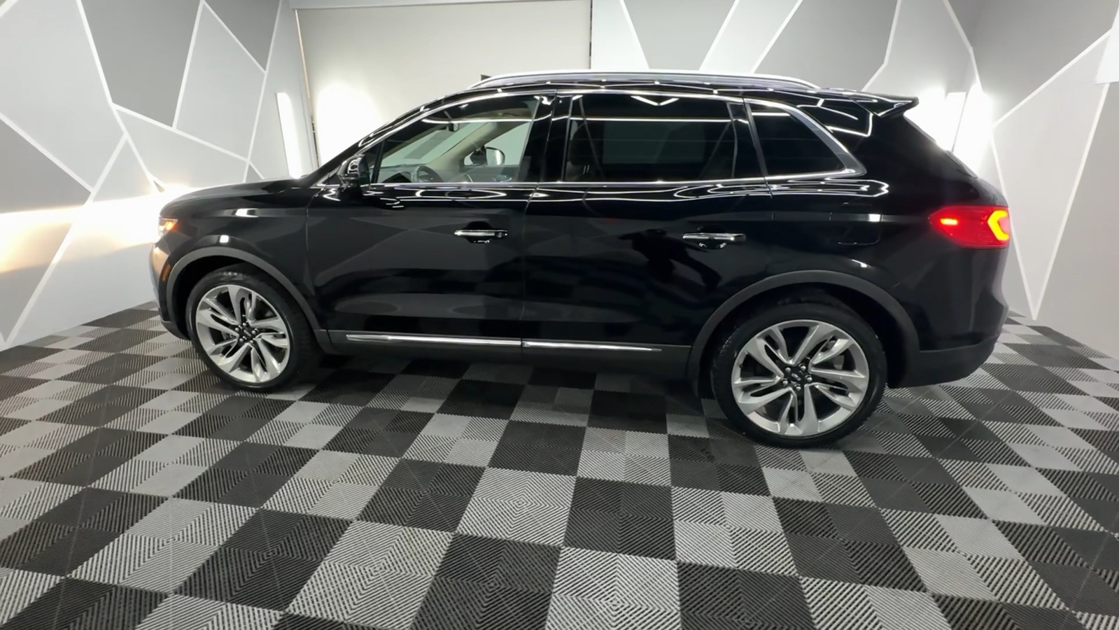 2016 Lincoln MKX Reserve Sport Utility 4D 5