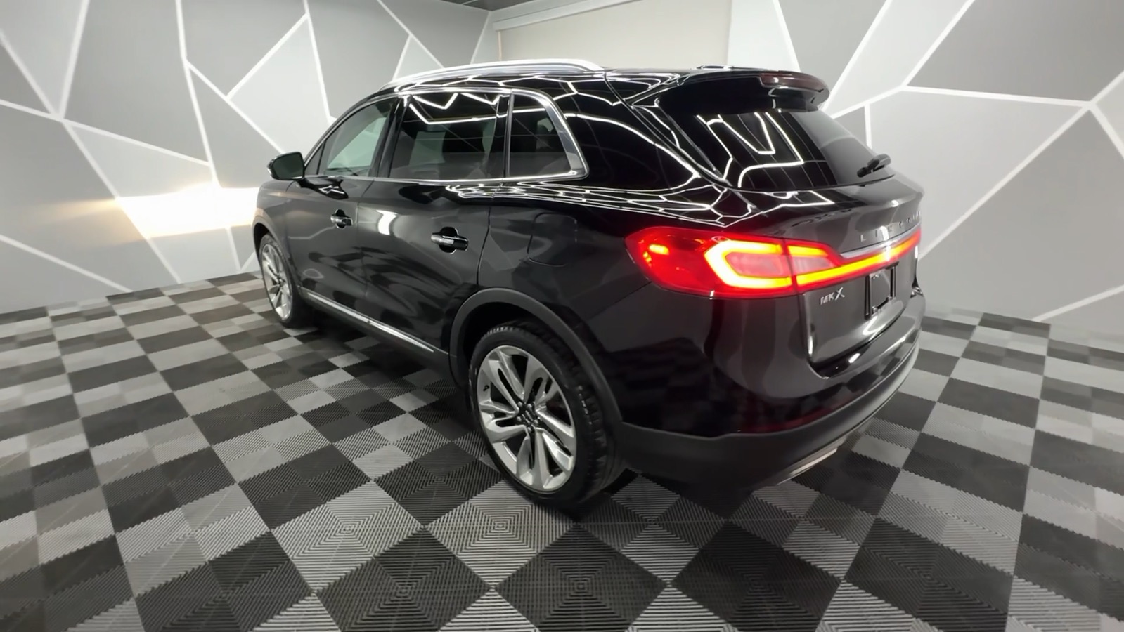 2016 Lincoln MKX Reserve Sport Utility 4D 7