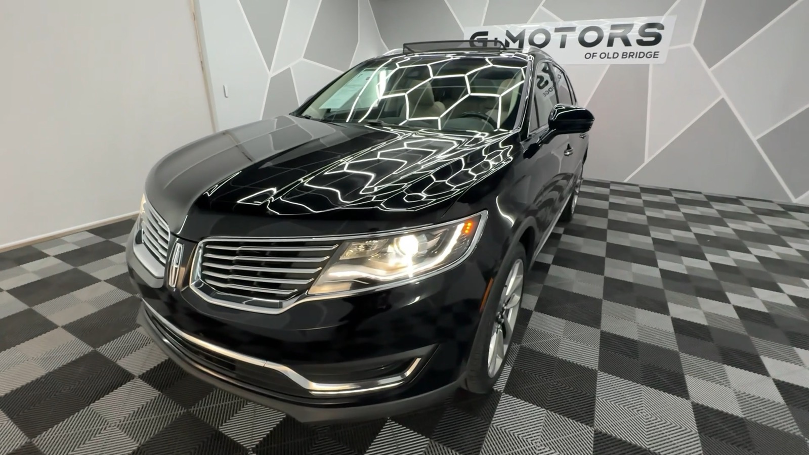 2016 Lincoln MKX Reserve Sport Utility 4D 19