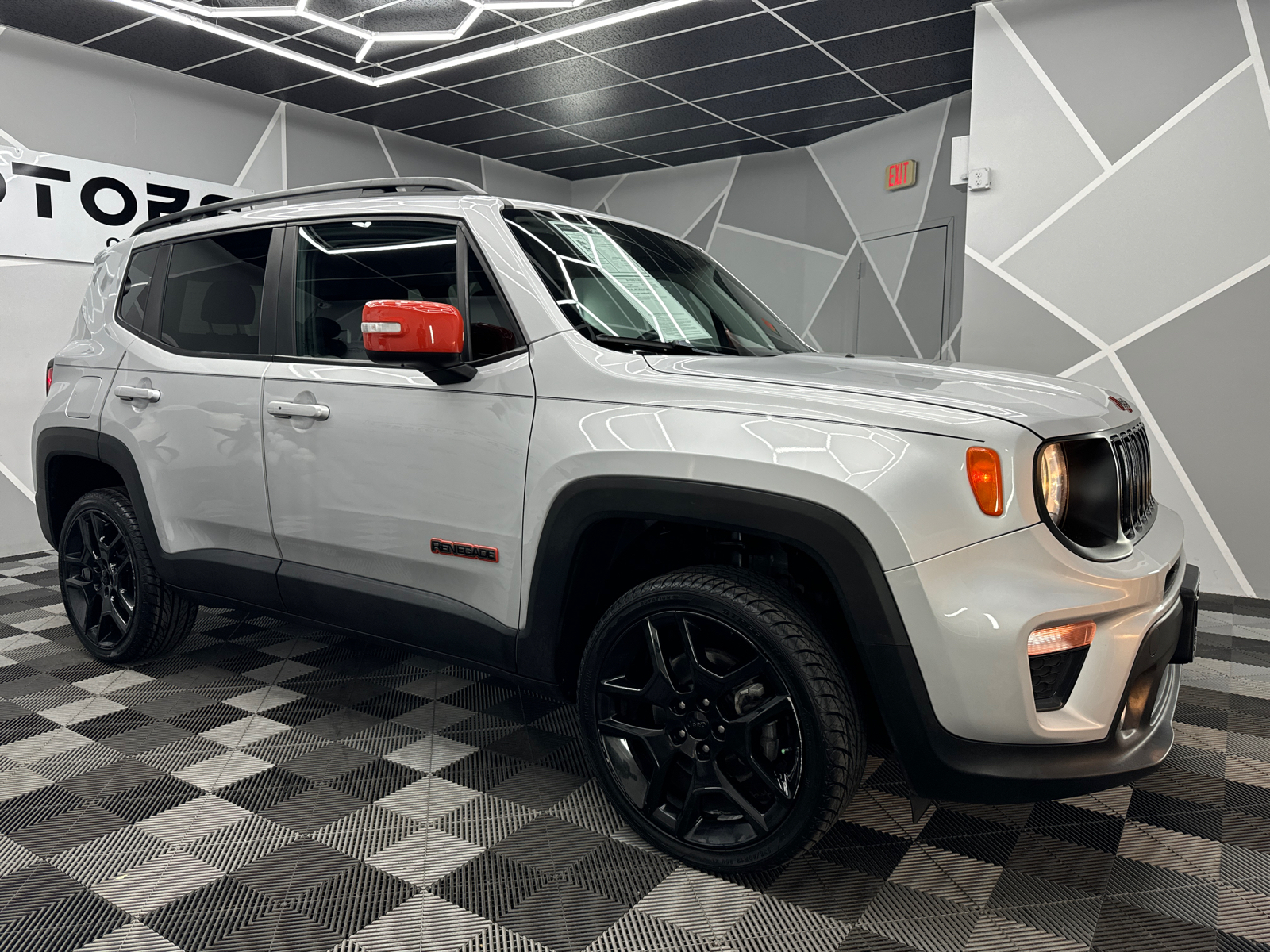 2020 Jeep Renegade Latitude Sport Utility 4D 12