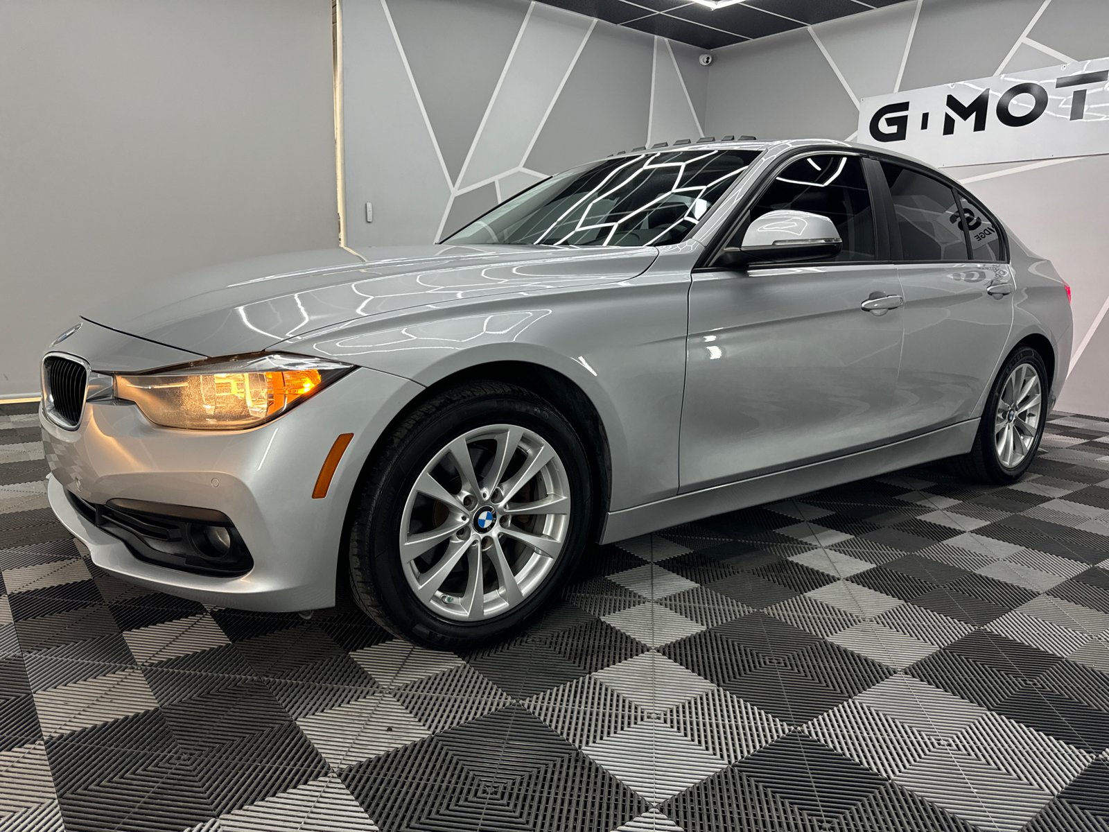 2017 BMW 3 Series 320i Sedan 4D 2