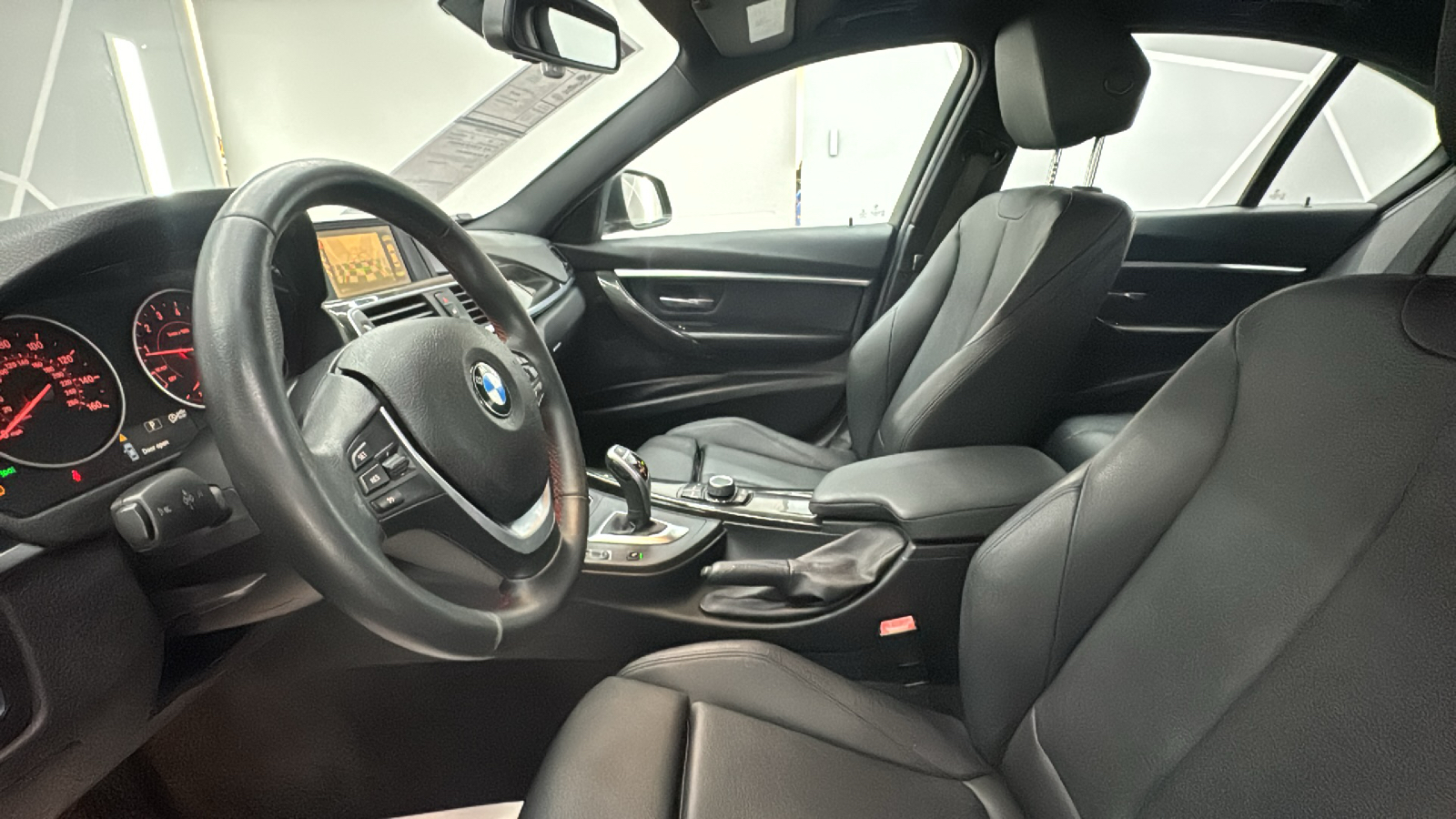 2017 BMW 3 Series 330i Sedan 4D 35