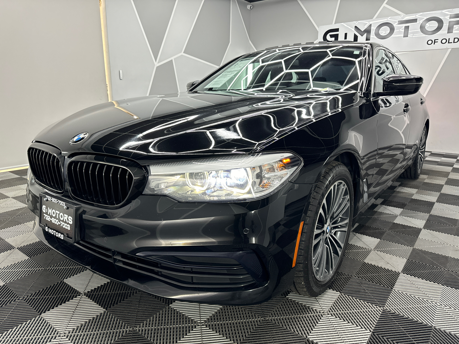 2019 BMW 5 Series 530i xDrive Sedan 4D 17