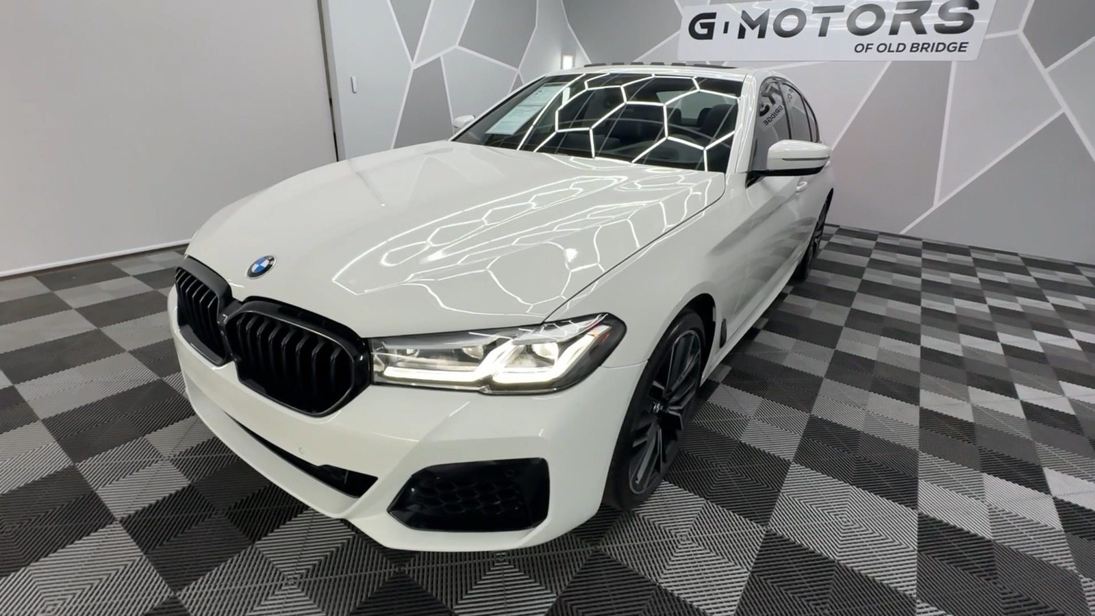 2021 BMW 5 Series 540i xDrive Sedan 4D 21