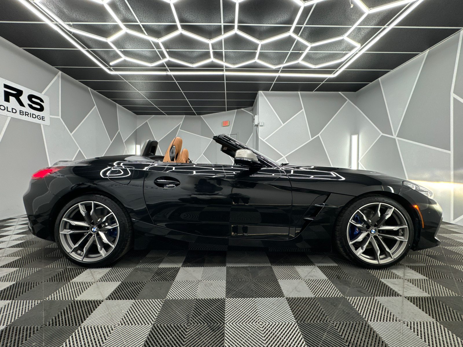 2022 BMW Z4 sDrive M40i Roadster 2D 14