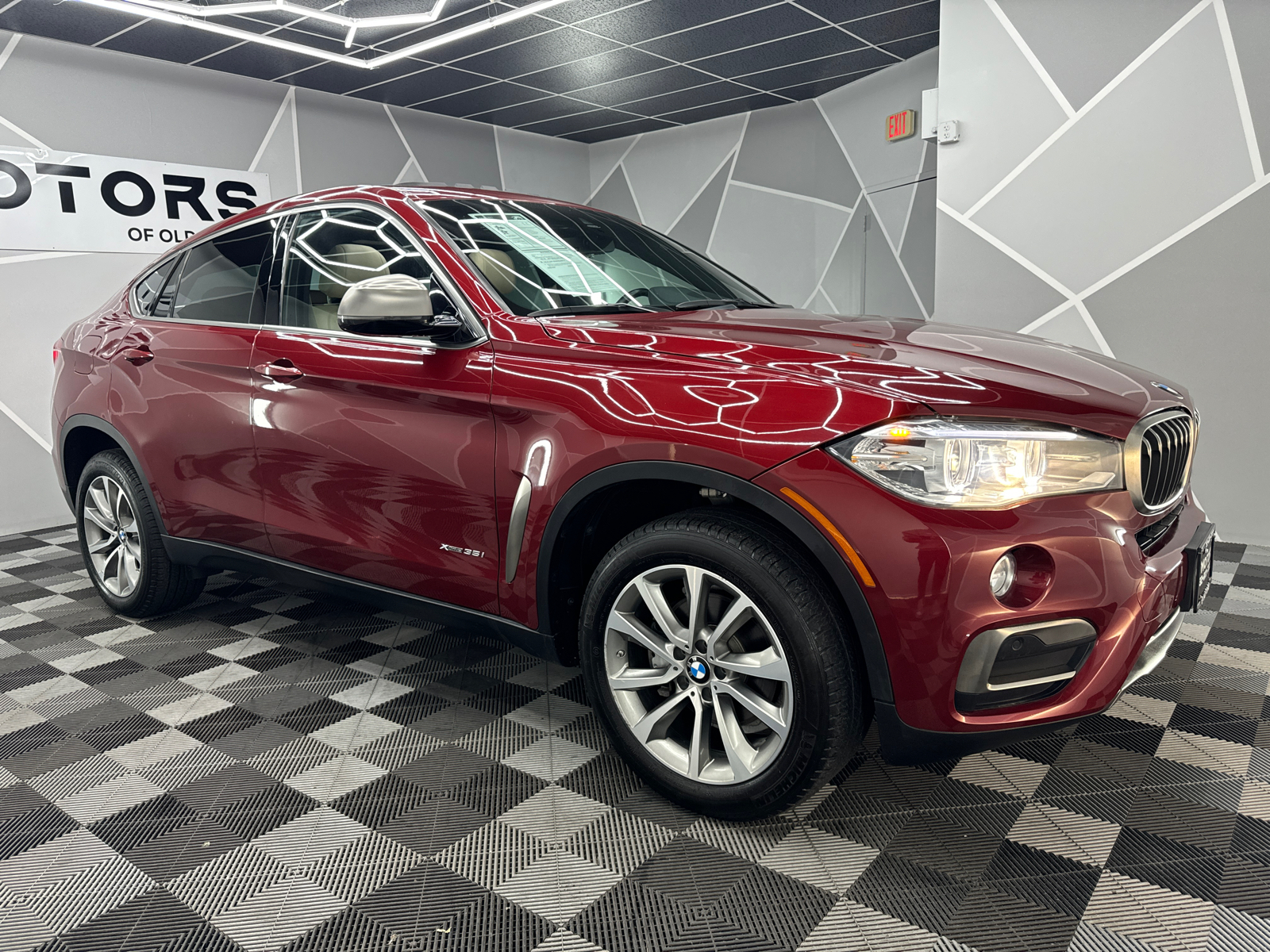 2019 BMW X6 xDrive35i Sport Utility 4D 12