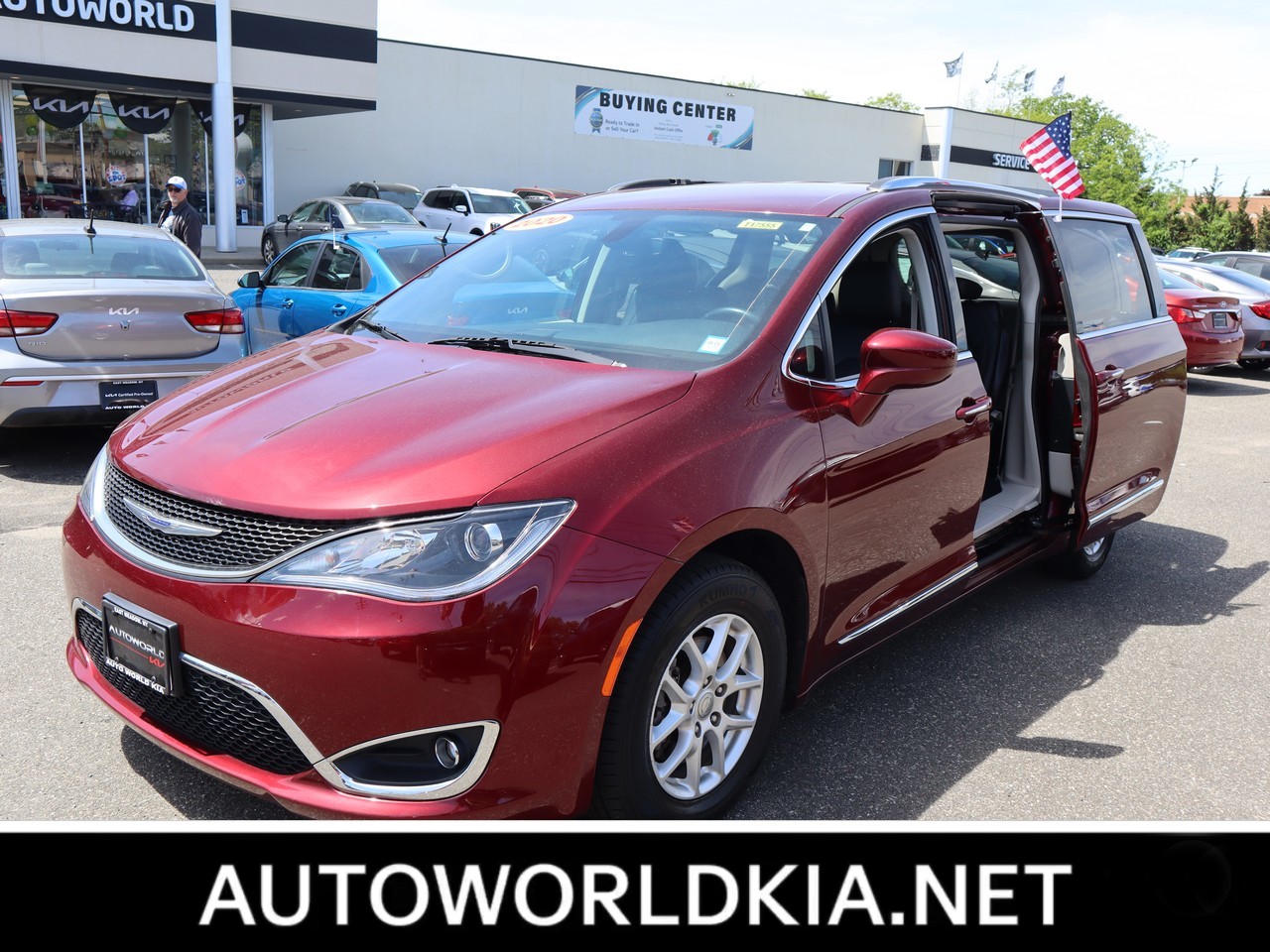 2020 Chrysler Pacifica Touring L 8