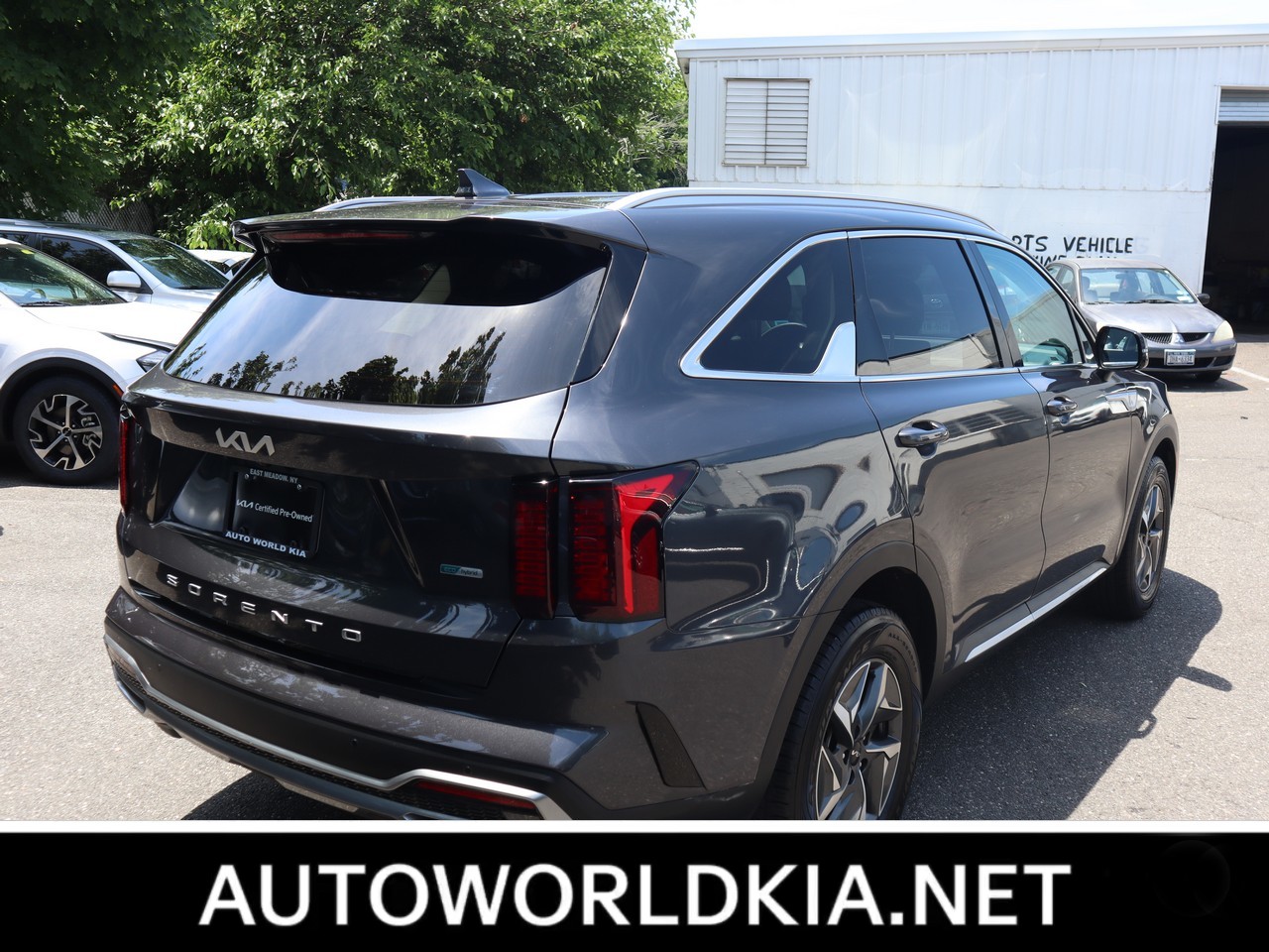 2022 Kia Sorento Hybrid S 5