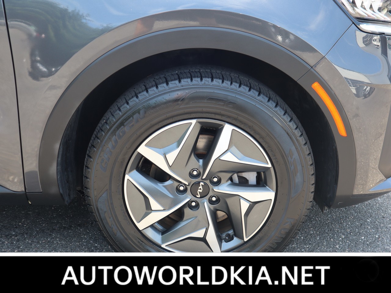 2022 Kia Sorento Hybrid S 14